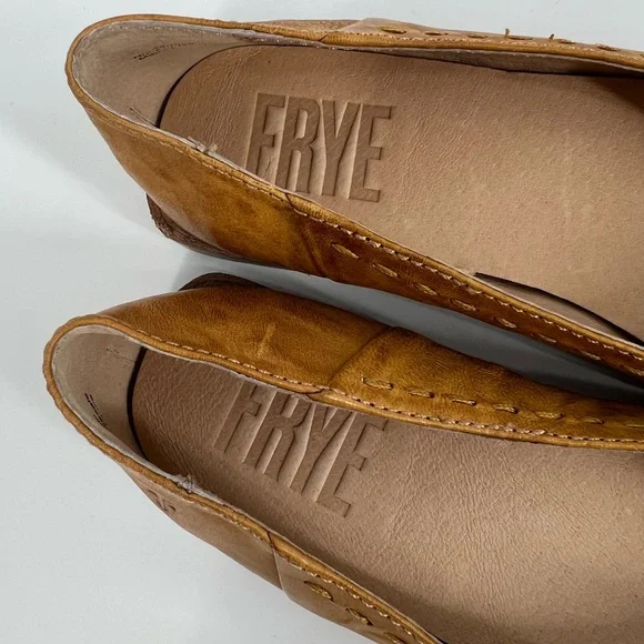 Frye Claire Flat Oyster Leather size 6 Gold Yellow Marigold - Picture 3 of 6